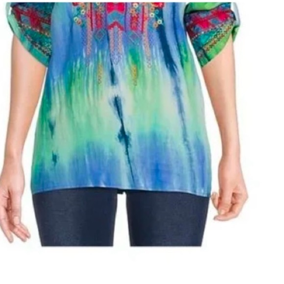 Calessa Embroidered Green and Blue Women's Top - Picture 3 of 10